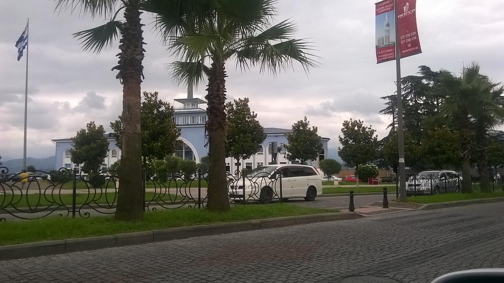 Apartment Melashvili 4 Batumi Zewnętrze zdjęcie